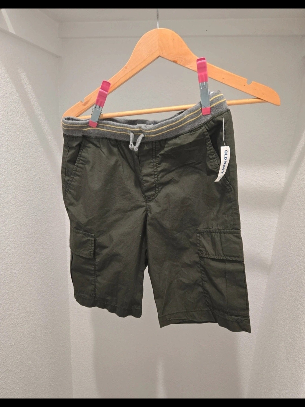 Old Navy Green Cargo Drawstring Shorts with Gray Waistband